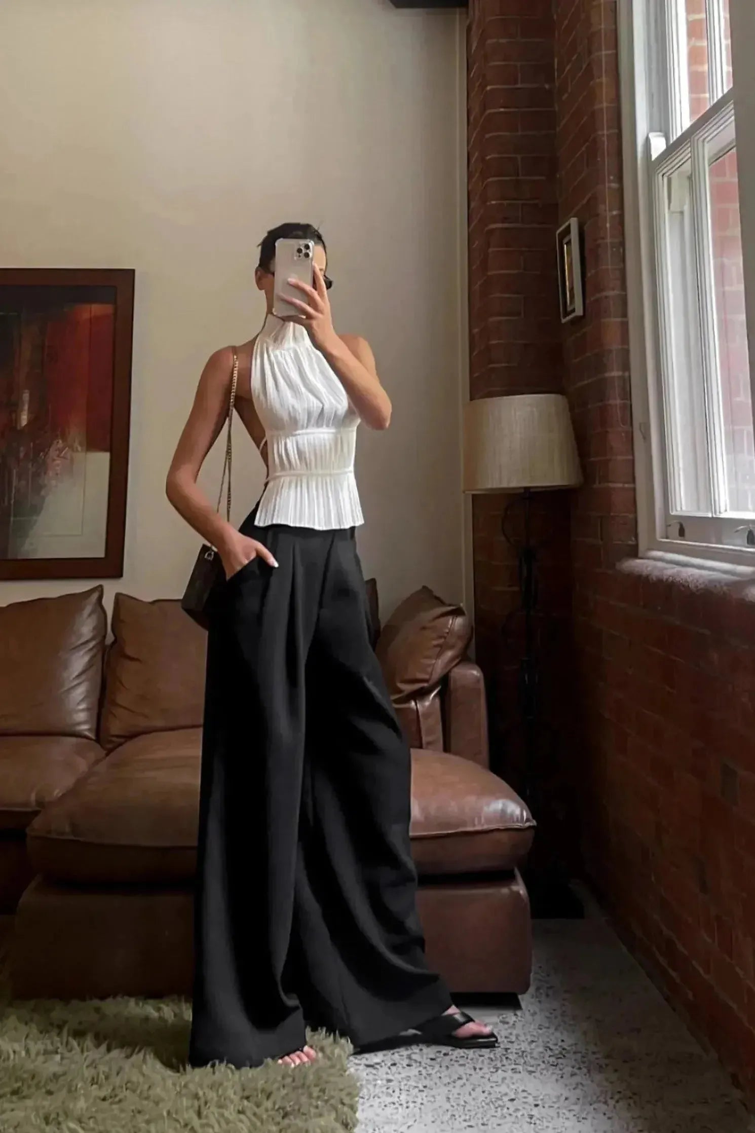 Lerah - Backless Pleated Top