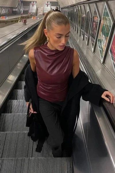 Ylona - Luxe Slim-fit Leather Top