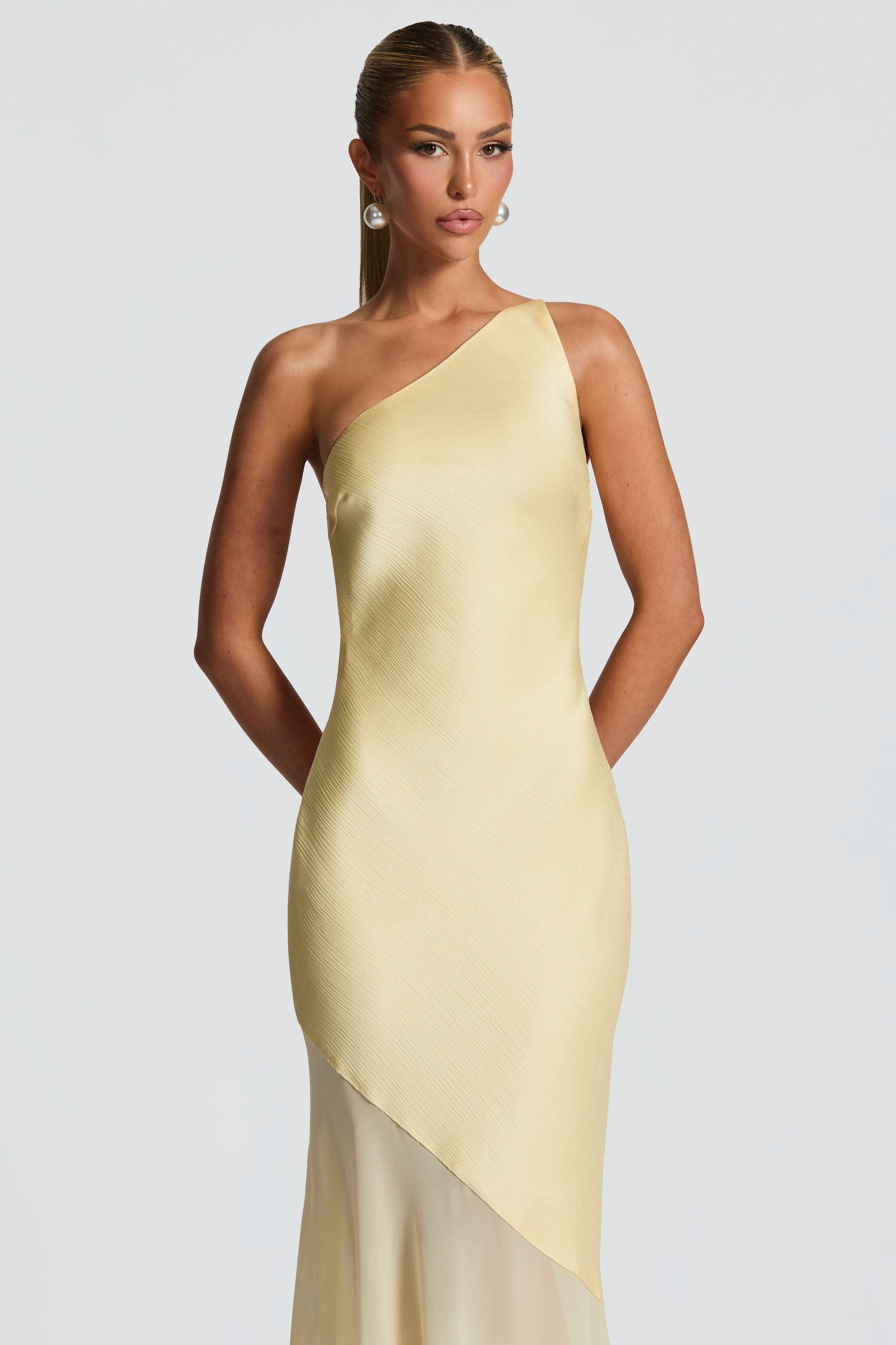 Amana - Fable Gown